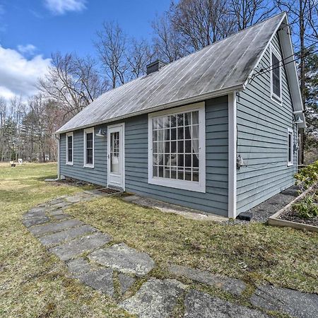 Charming Cottage With Yard - 2 Mi To Tinker St! 우드스톡 외부 사진