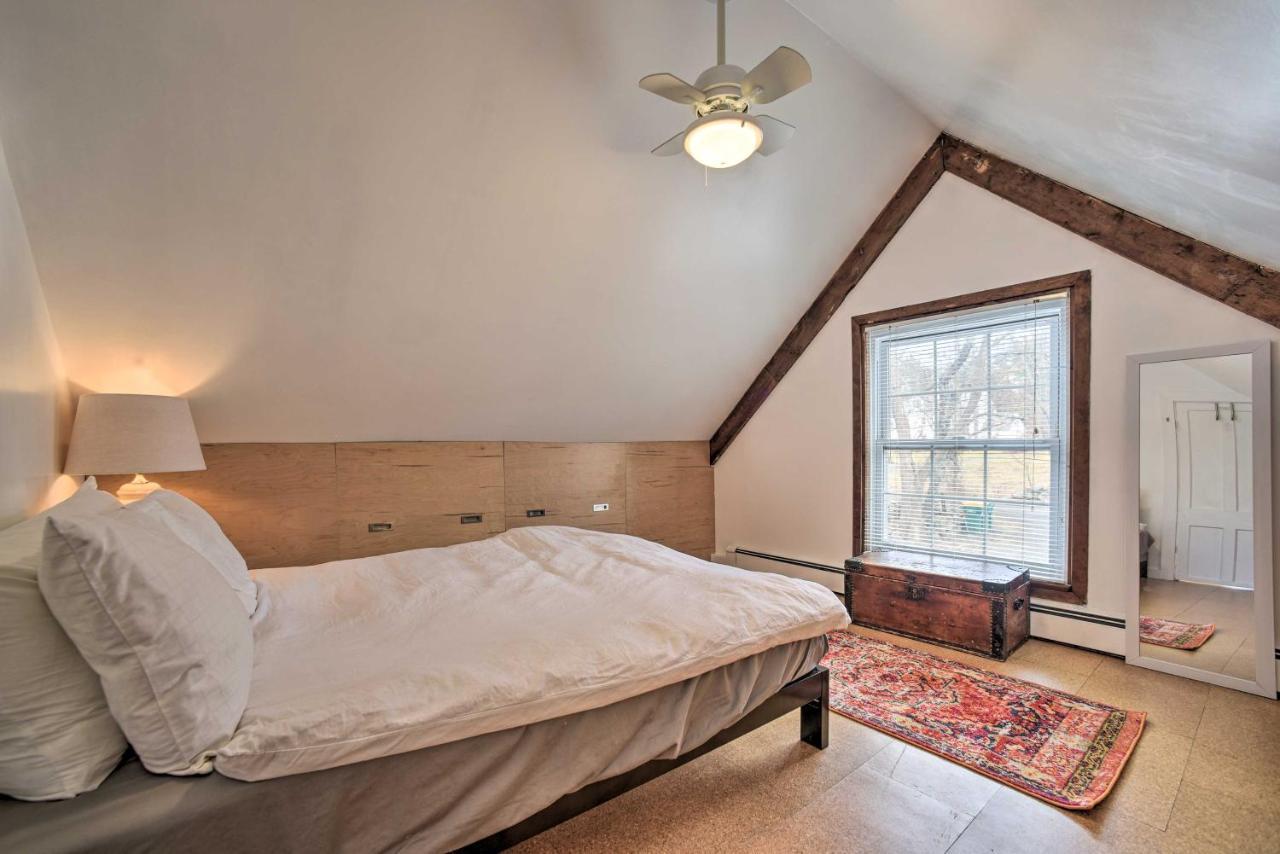 Charming Cottage With Yard - 2 Mi To Tinker St! 우드스톡 외부 사진
