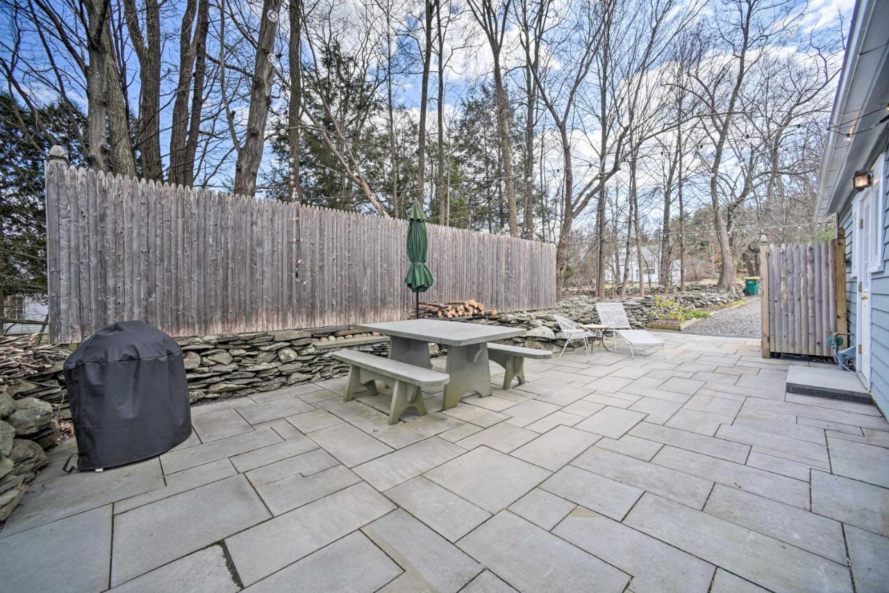Charming Cottage With Yard - 2 Mi To Tinker St! 우드스톡 외부 사진