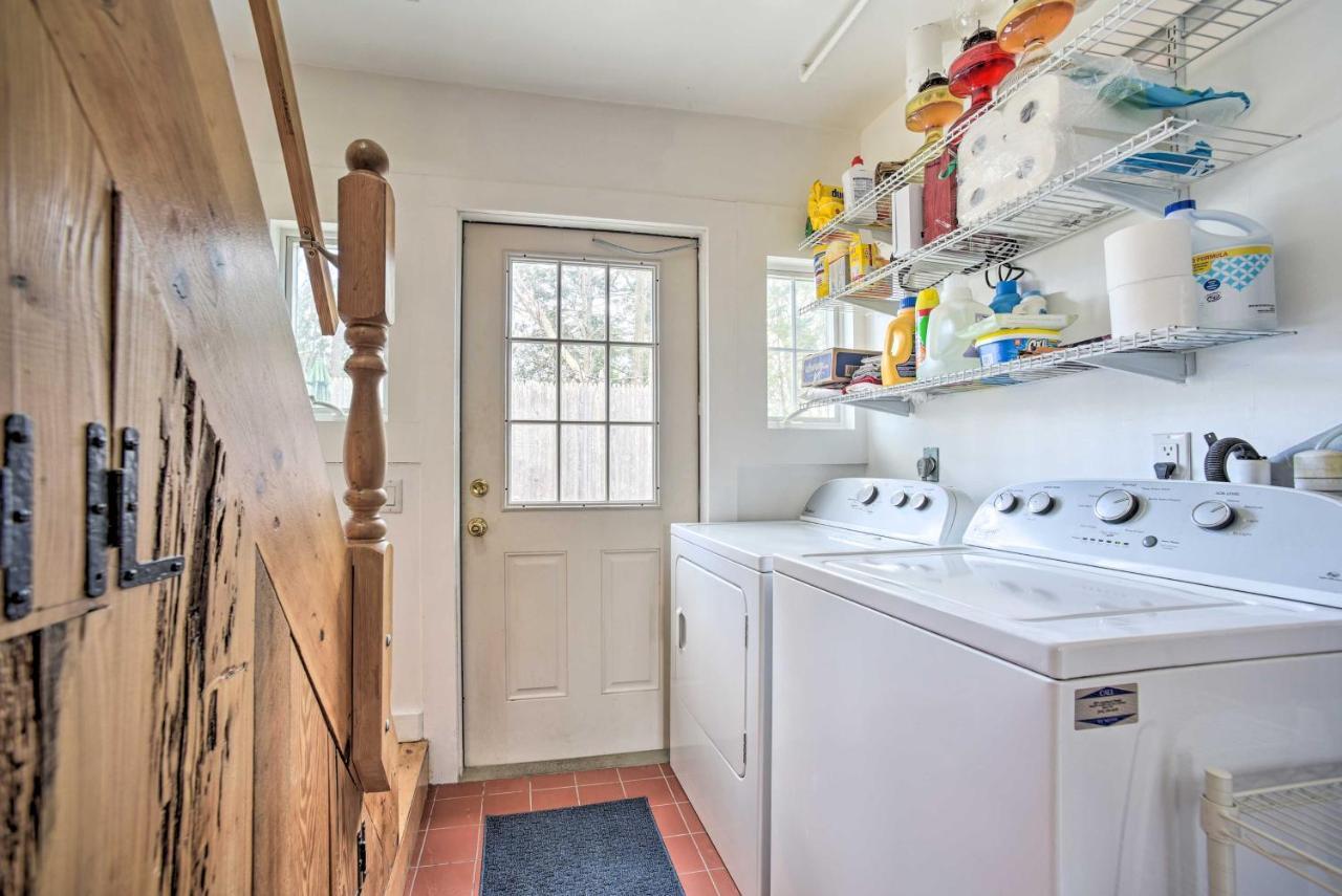 Charming Cottage With Yard - 2 Mi To Tinker St! 우드스톡 외부 사진
