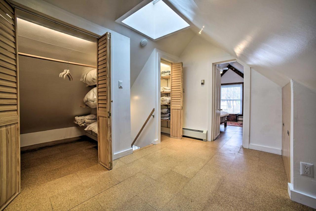 Charming Cottage With Yard - 2 Mi To Tinker St! 우드스톡 외부 사진